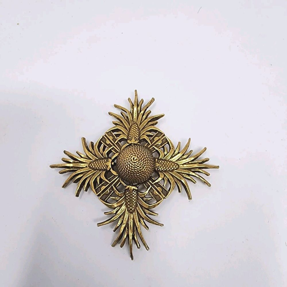 VINTAGE ACCESSOCRAFT NYC GOLD TONE CROSS PIN PENDANT‎ SIGNED